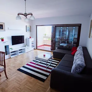 https://grand-view-apartments.splithotels.org