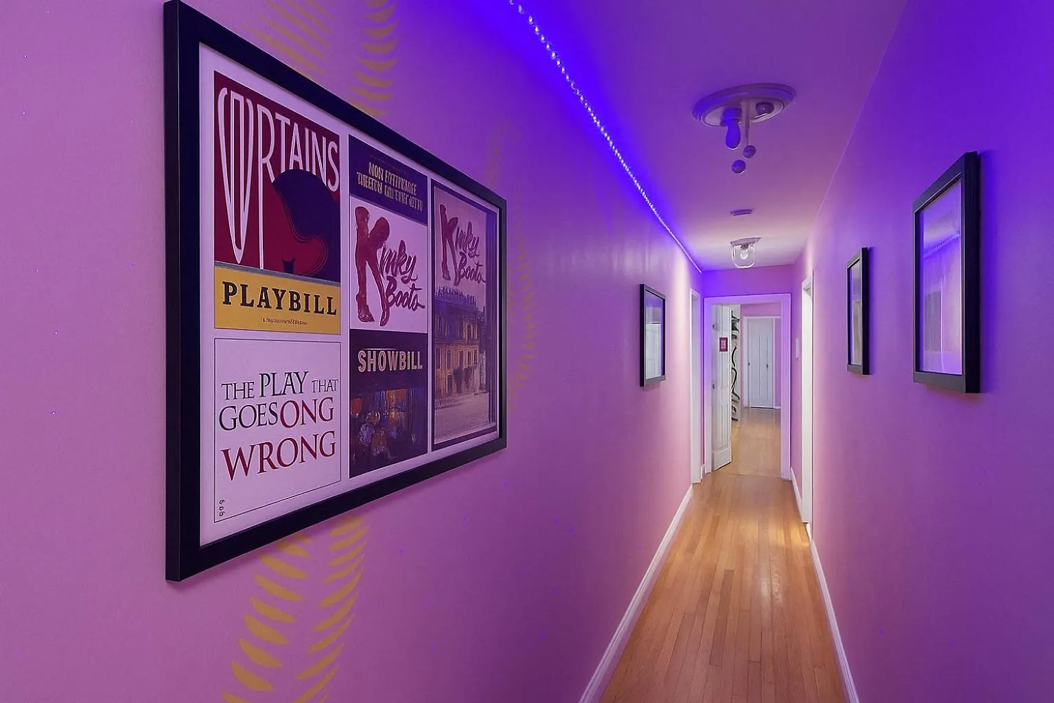 Modern Xl Queen Room Comfort & Character In Harlem New York Apartment